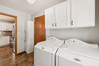 9000 Parkside Drive, Woodbury, MN 55125 - Photo 31