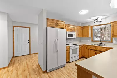 10993 Kirby Boulevard, Chisago City, MN 55013 - Photo 5