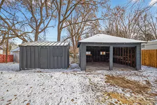 4334 Fremont Ave N, Minneapolis, MN 55412 - Photo 21