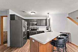 8663 Quarry Ridge Ln, Woodbury, MN 55125 - Photo 13