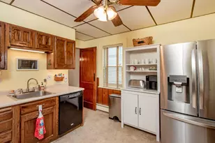 1591 Berkeley Ave, Saint Paul, MN 55105 - Photo 39