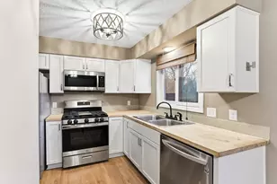 125 Glenmar Ave, Mahtomedi, MN 55115 - Photo 13