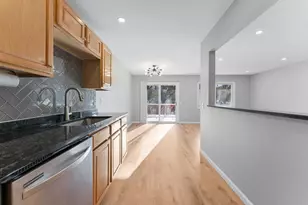 12318 Oak Leaf Ct, Burnsville, MN 55337 - Photo 11