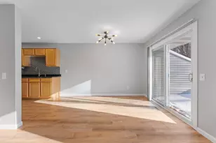 12318 Oak Leaf Ct, Burnsville, MN 55337 - Photo 5