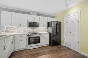 11557 Carriage Ct, Eden Prairie, MN 55344 - Photo 13