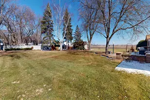 941 Mary Ave, Willmar, MN 56201 - Photo 47