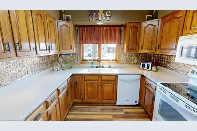 941 Mary Avenue, Willmar, MN 56201 - Photo 5