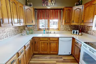 941 Mary Ave, Willmar, MN 56201 - Photo 5