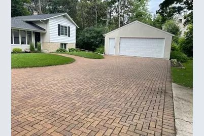 935 Century Avenue N, Maplewood, MN 55119 - Photo 3