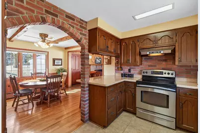 935 Century Avenue N, Maplewood, MN 55119 - Photo 15