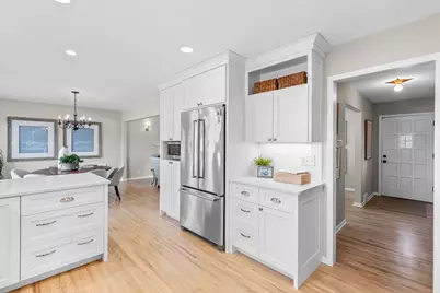 18427 Heathcote Lane, Wayzata, MN 55391 - Photo 17