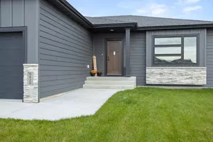 6628 14th St S, Fargo, ND 58104 - Photo 39