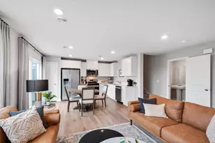 17582 Driscoll Pl, Lakeville, MN 55044 - Photo 7