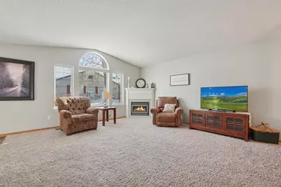 1324 Carriage Drive #B, Hudson, WI 54016 - Photo 5