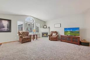 1324 Carriage Dr, Hudson, WI 54016 - Photo 5