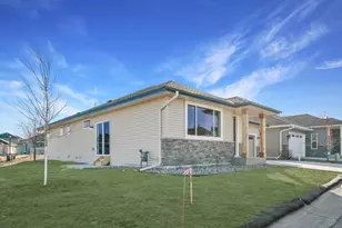 1253 Willowbrook Cir, Delano, MN 55328 - Photo 3