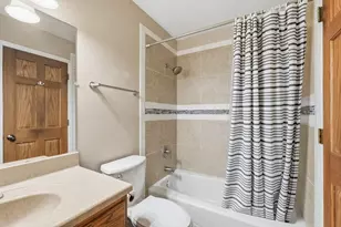 1650 Hickory Hill Dr, Eagan, MN 55122 - Photo 15