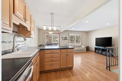 1650 Hickory Hill Drive, Eagan, MN 55122 - Photo 7