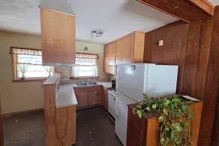 1610 Gilmore Valley Rd, Winona, MN 55987 - Photo 9