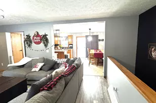 315 Leonard Ave, Crookston, MN 56716 - Photo 5