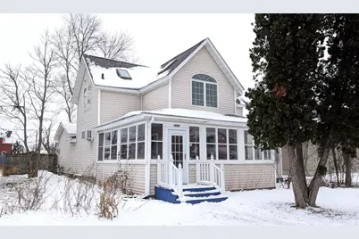 1007 Dewey Avenue NE, Bemidji, MN 56601 - Photo 1