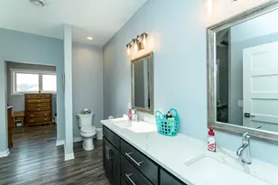 522 8th St SW, Pine Island, MN 55963 - Photo 17