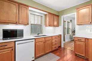 711 Sherwood Ave, Saint Paul, MN 55106 - Photo 9