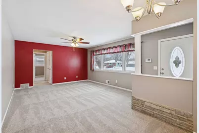 6342 Girard Avenue N, Brooklyn Center, MN 55430 - Photo 13