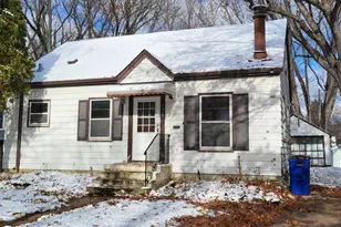 1939 5th St E, Saint Paul, MN 55119 - Photo 1