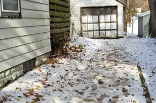 1939 5th St E, Saint Paul, MN 55119 - Photo 3