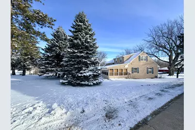 303 Lakehill Drive, Worthington, MN 56187 - Photo 3