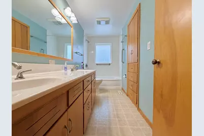 303 Lakehill Drive, Worthington, MN 56187 - Photo 35