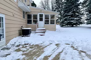 303 Lakehill Dr, Worthington, MN 56187 - Photo 5