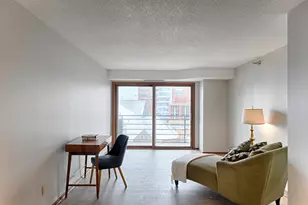 66 9th St E, Saint Paul, MN 55101 - Photo 23