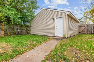 3555 Dupont Ave N, Minneapolis, MN 55412 - Photo 27