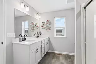 2210 Gateway Curv, North Saint Paul, MN 55109 - Photo 19