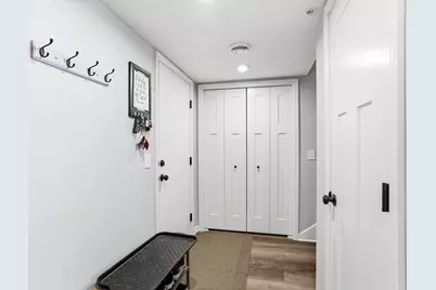 2210 Gateway Curve, North Saint Paul, MN 55109 - Photo 27