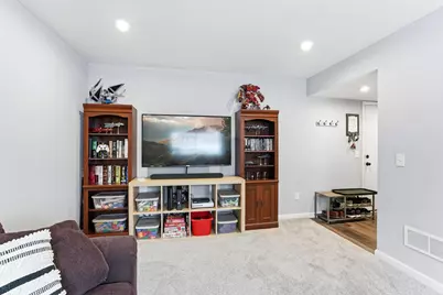 2210 Gateway Curve, North Saint Paul, MN 55109 - Photo 29