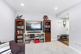 2210 Gateway Curv, North Saint Paul, MN 55109 - Photo 29