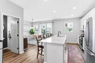 2210 Gateway Curve, North Saint Paul, MN 55109 - Photo 11