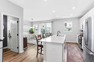 2210 Gateway Curv, North Saint Paul, MN 55109 - Photo 11