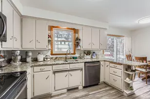 639 7th St W, Hastings, MN 55033 - Photo 9