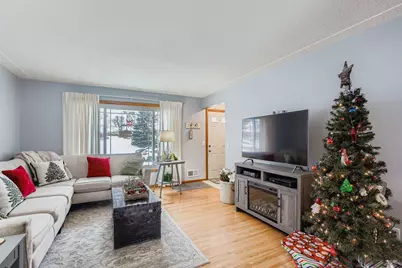 639 7th Street W, Hastings, MN 55033 - Photo 5