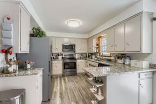 639 7th St W, Hastings, MN 55033 - Photo 7