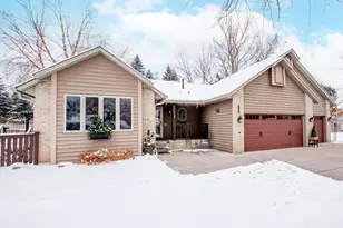 129 Hemlock Pl, Vadnais Heights, MN 55127 - Photo 3