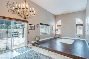 129 Hemlock Pl, Vadnais Heights, MN 55127 - Photo 13