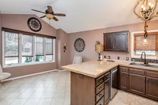 129 Hemlock Pl, Vadnais Heights, MN 55127 - Photo 7