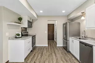3873 Dolomite Dr, Eagan, MN 55122 - Photo 3