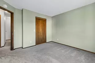 3873 Dolomite Dr, Eagan, MN 55122 - Photo 15