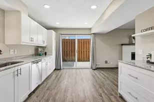 3873 Dolomite Dr, Eagan, MN 55122 - Photo 5